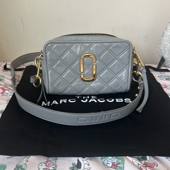 Marc Jacobs grey quilted snapshot - Picture 2 of 10